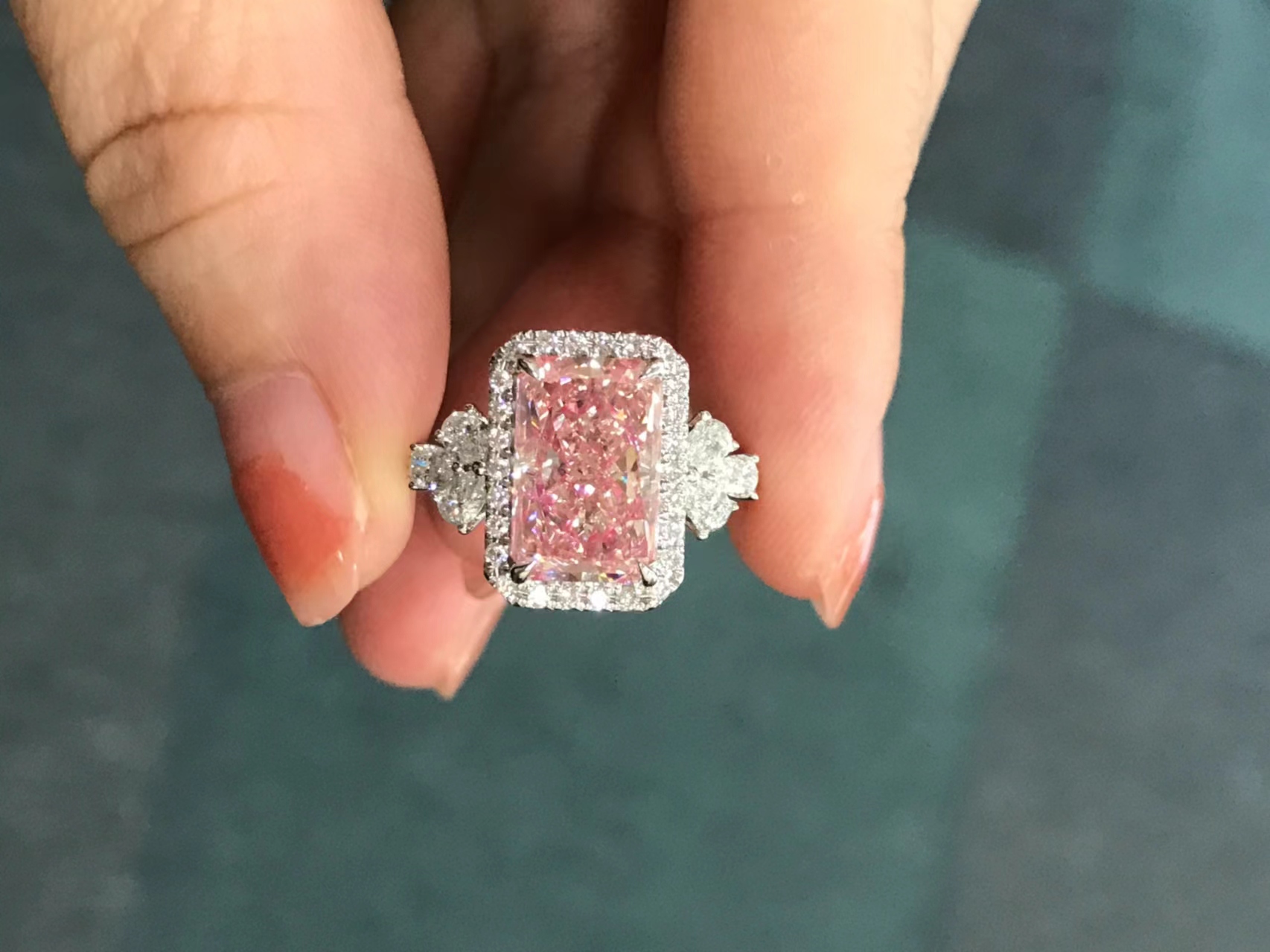 SLZS001F31 4.18ct Radiant Pink Lab Grown Diamond in 18K White Gold Ring