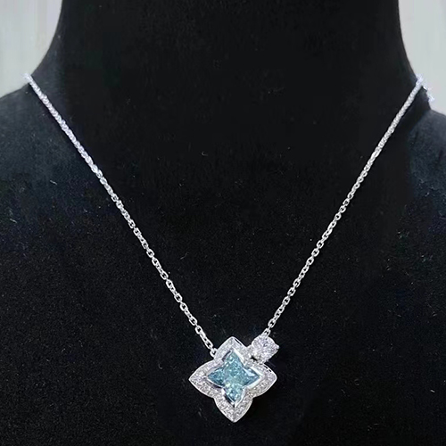 SLZZ001L17 1.17ct Four Leaf Blue Lab Grown Diamond in 18K White Gold Necklace (2)