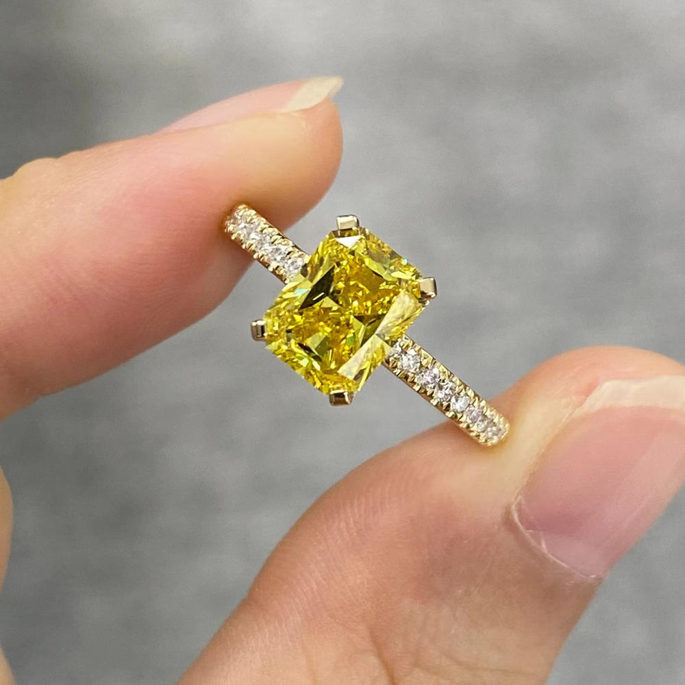 SLZZKCZ04501 1.479ct Radiant Yellow Lab Grown Diamond in 18K White Gold Ring