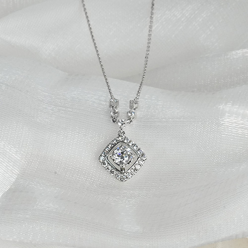 0.495ct+0.430ct Sugar Cube White Lab Grown Diamond in 18K White Gold Necklace