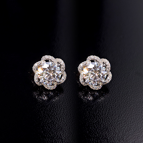 Handheld Flower White Lab Grown Diamond in 18K White Gold Stud Earrings